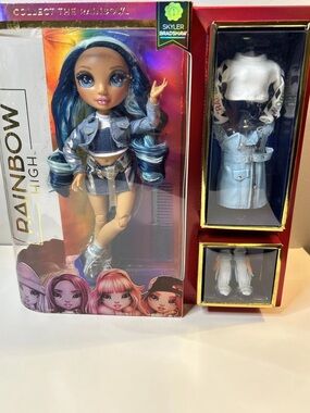 Rainbow High Skyler Bradshaw Blue Fashion Doll with Outfit Set